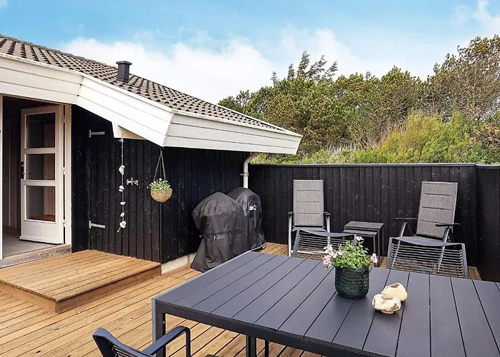 Stylish Retreat In Gronhoj-by Traum Løkken